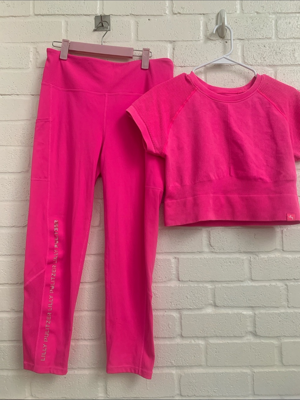 Lilly Pulitzer Bright Pink Active Leggings Set